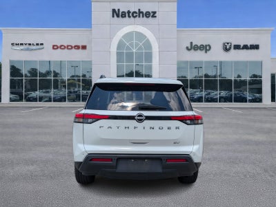 2024 Nissan Pathfinder SV