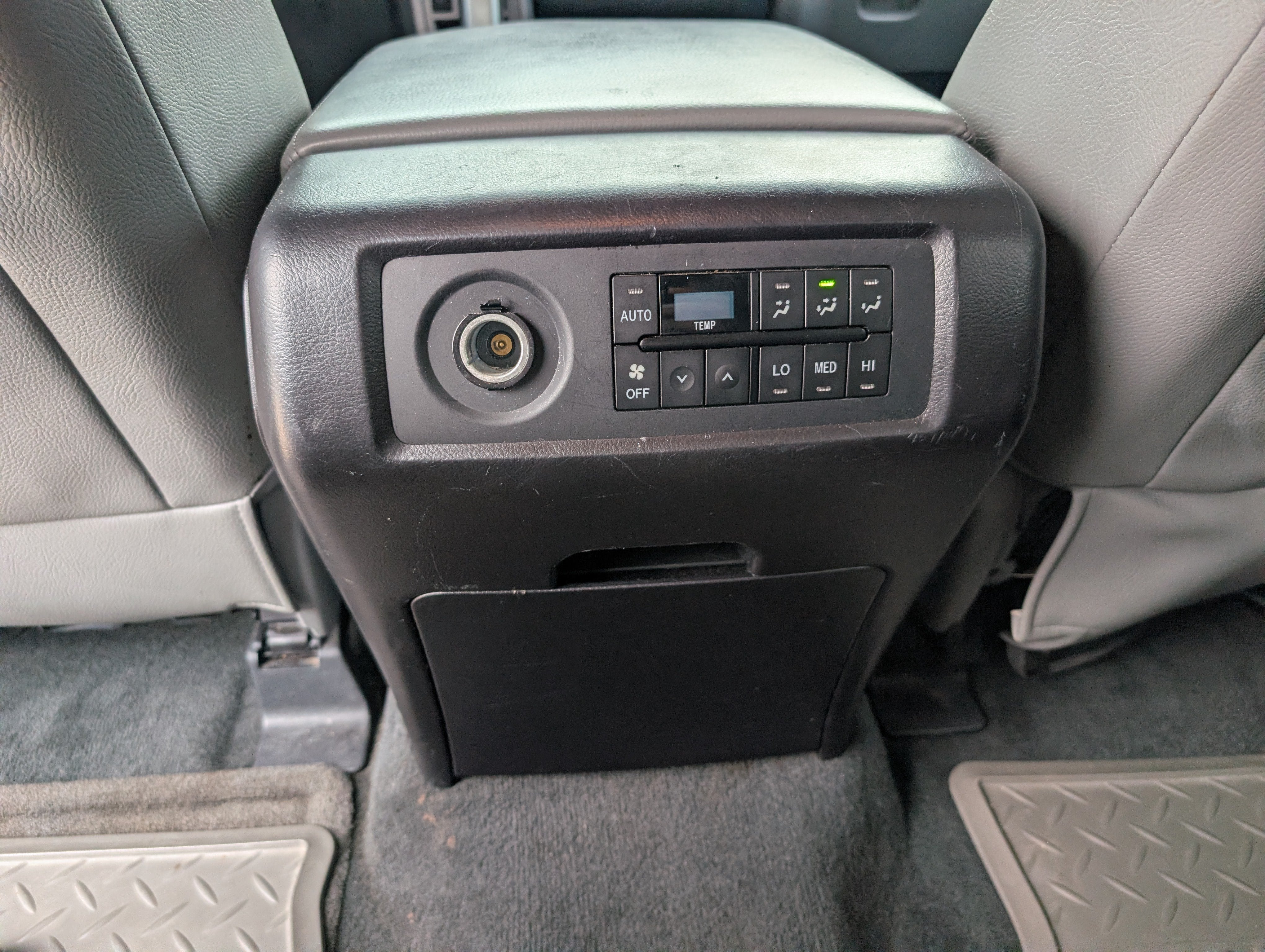 2016 Toyota Sequoia Limited
