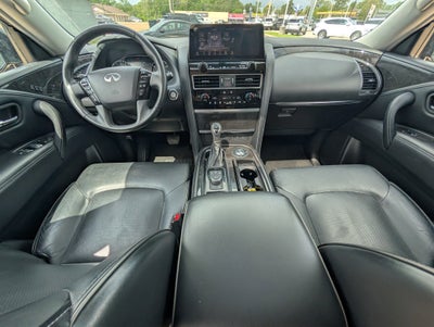 2023 INFINITI QX80 LUXE