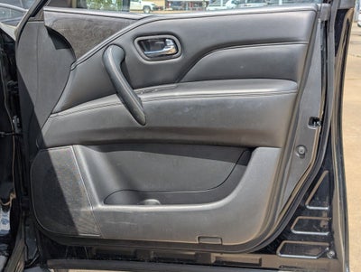 2023 INFINITI QX80 LUXE