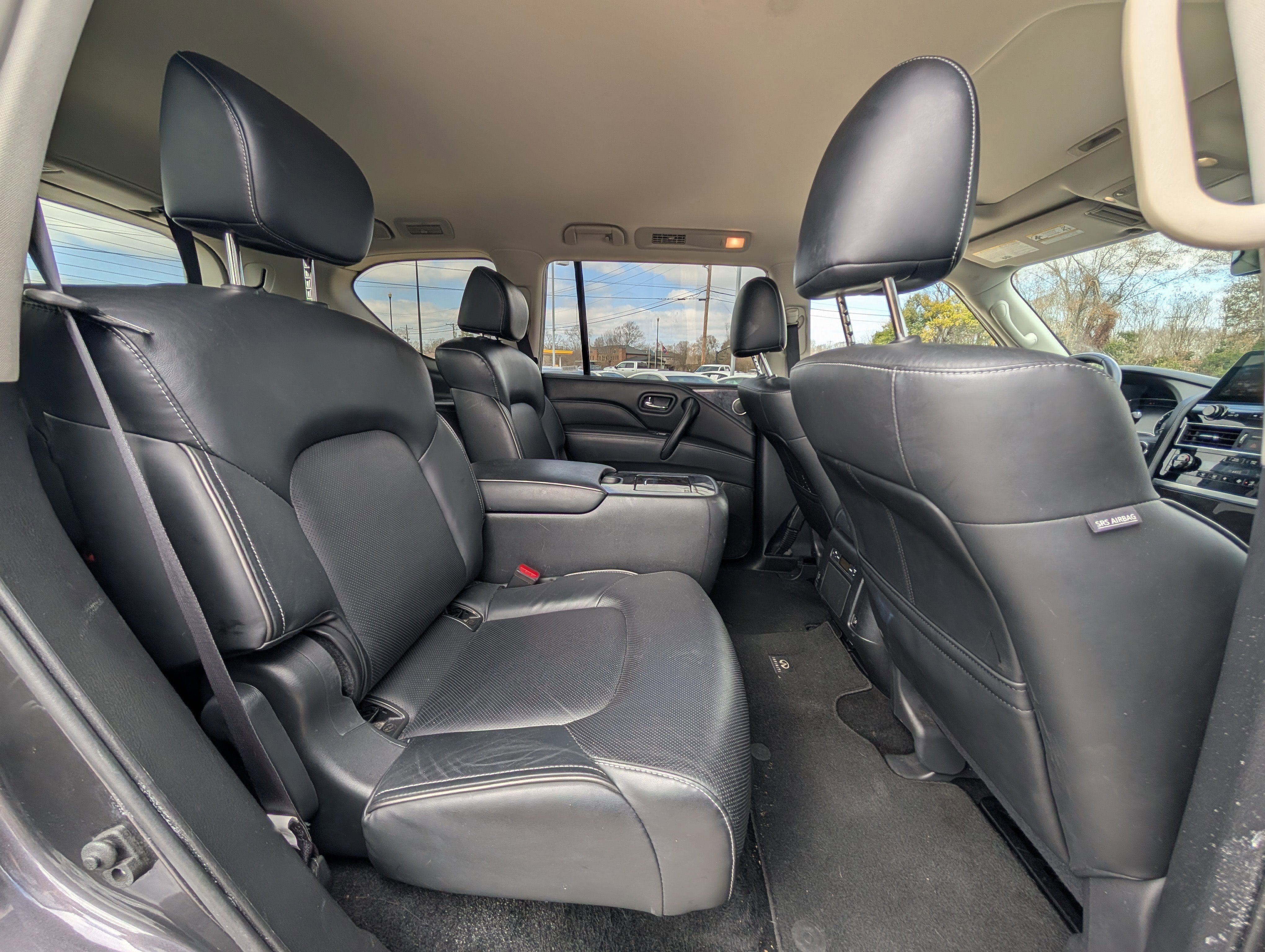 2024 INFINITI QX80 LUXE