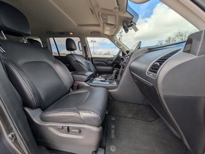 2024 INFINITI QX80 LUXE