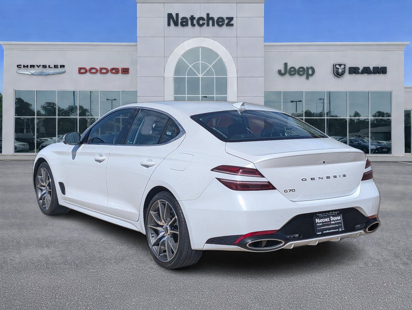 2025 Genesis G70 2.5T