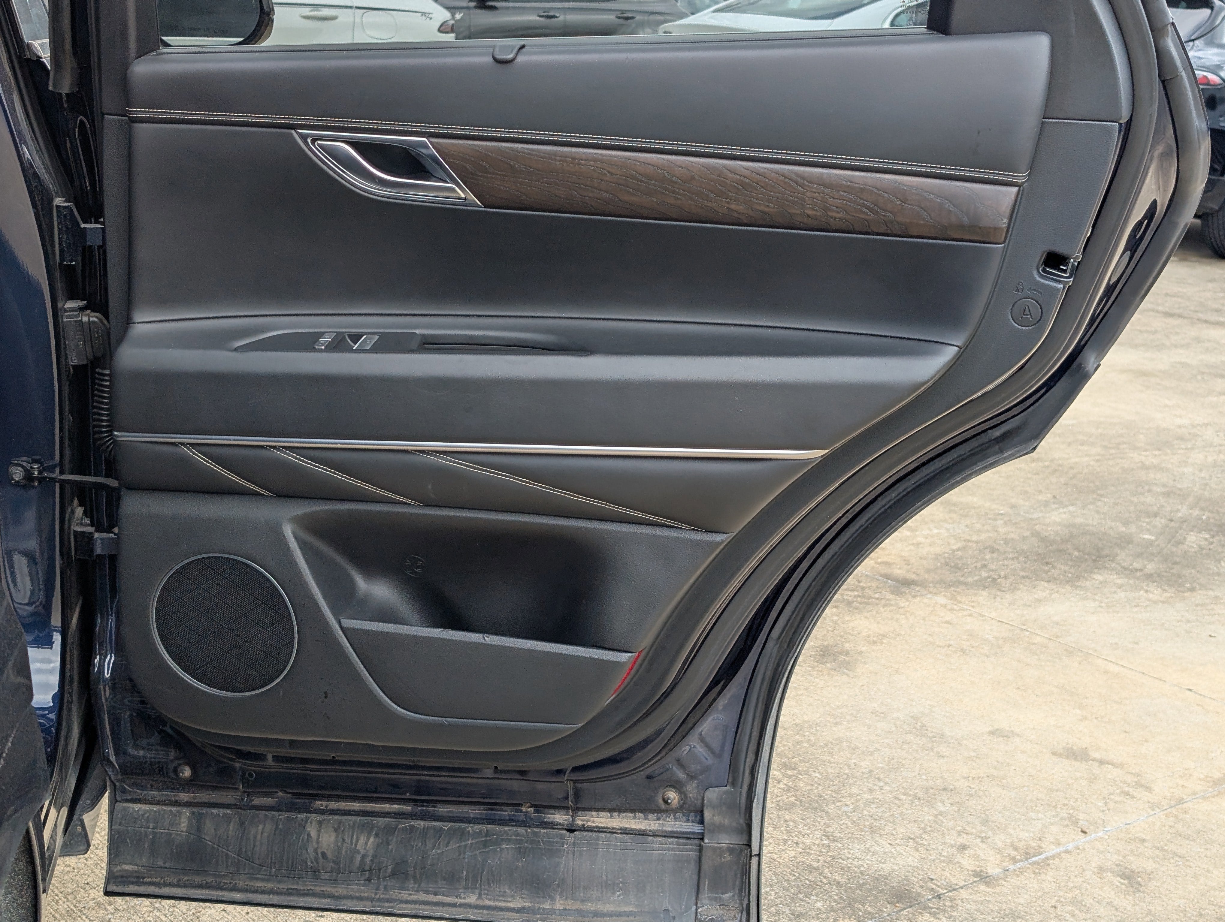 2024 Genesis GV80 2.5T