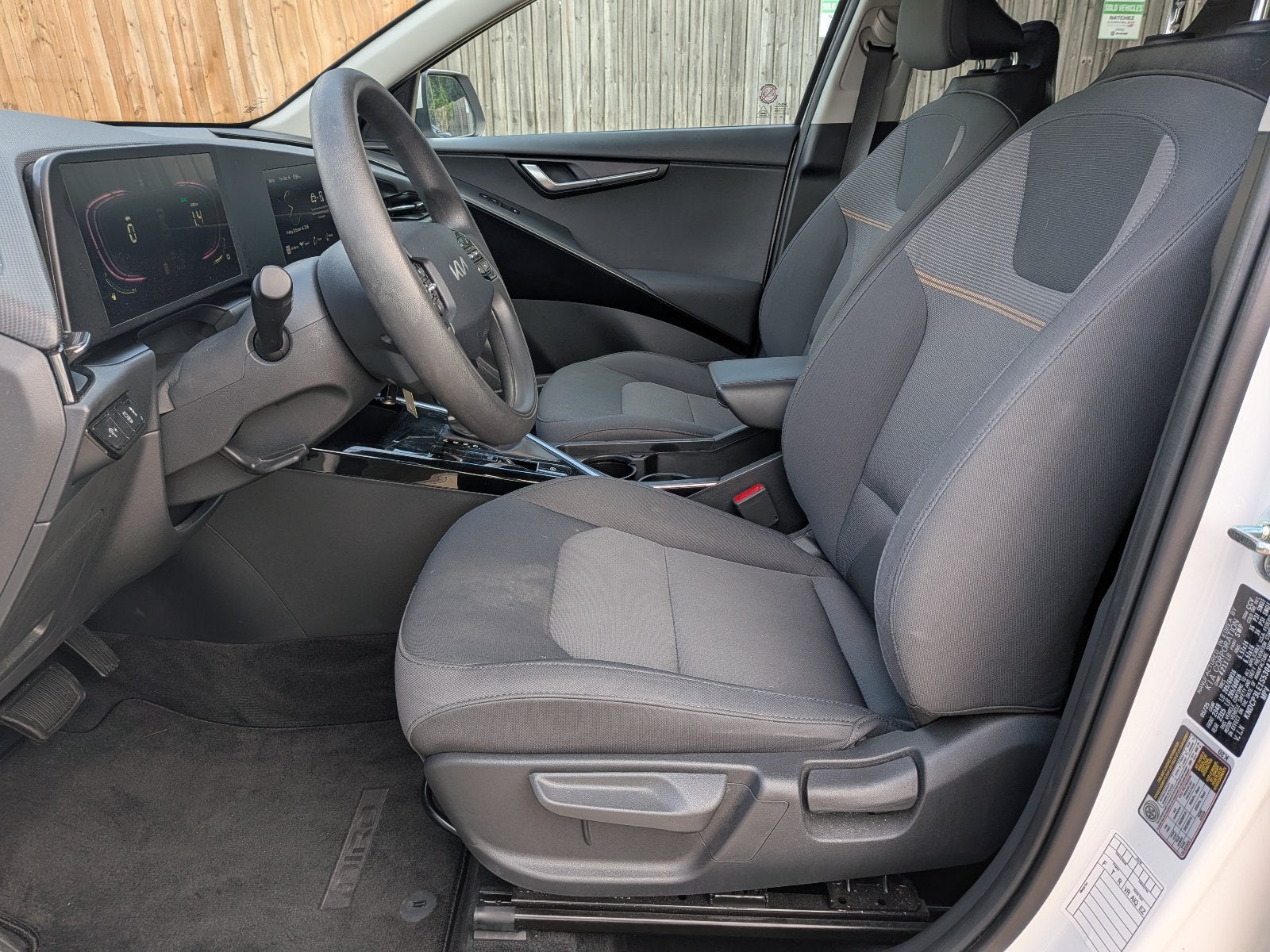 2025 Kia Niro LX