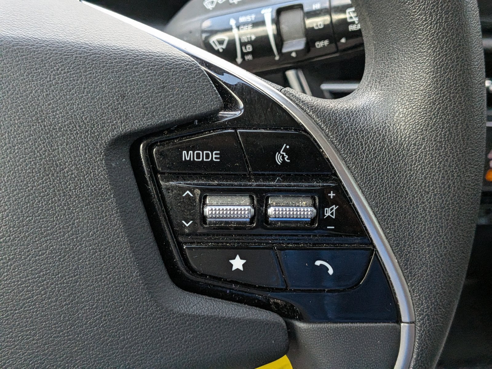 2025 Kia Niro LX