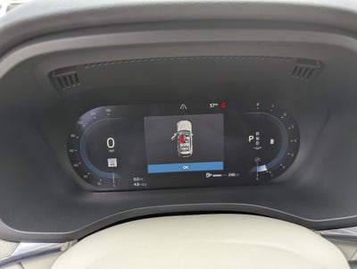 2023 Volvo XC60 B5 Plus Dark Theme