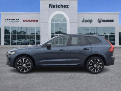 2023 Volvo XC60 B5 Plus Dark Theme
