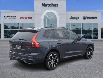 2023 Volvo XC60 B5 Plus Dark Theme