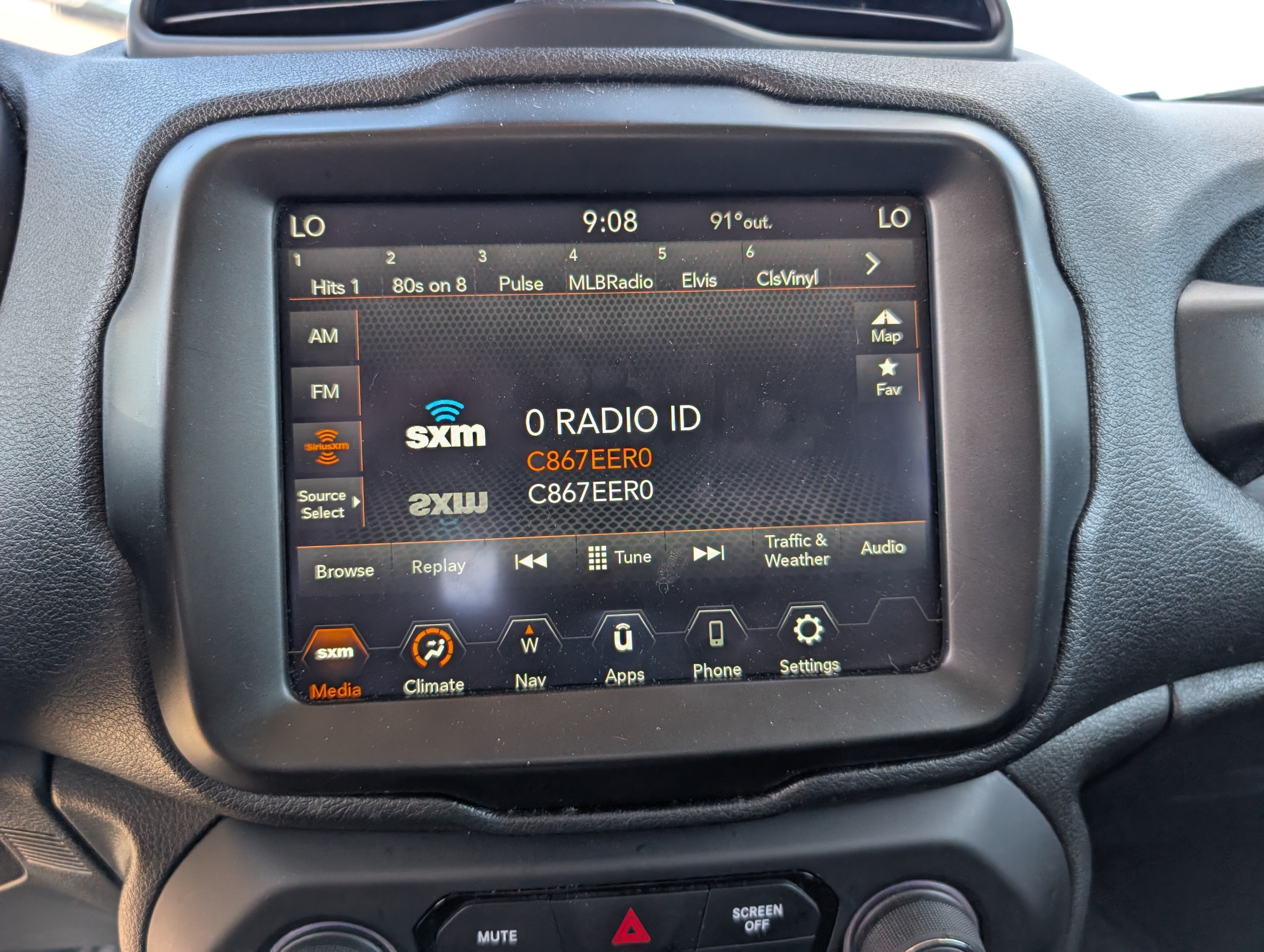 2023 Jeep Renegade Trailhawk